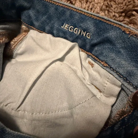 American Eagle Jeggings - Picture 2 of 3